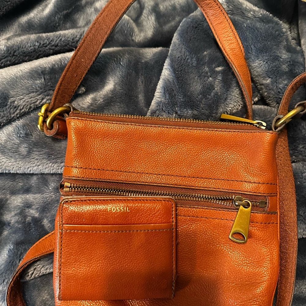 Fossil Women's Tan Leather Crossbody Bag and wallet